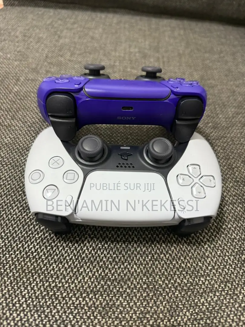 À Vendre : Ps5 Slim – Édition Spéciale Fortnite – Pack Complet