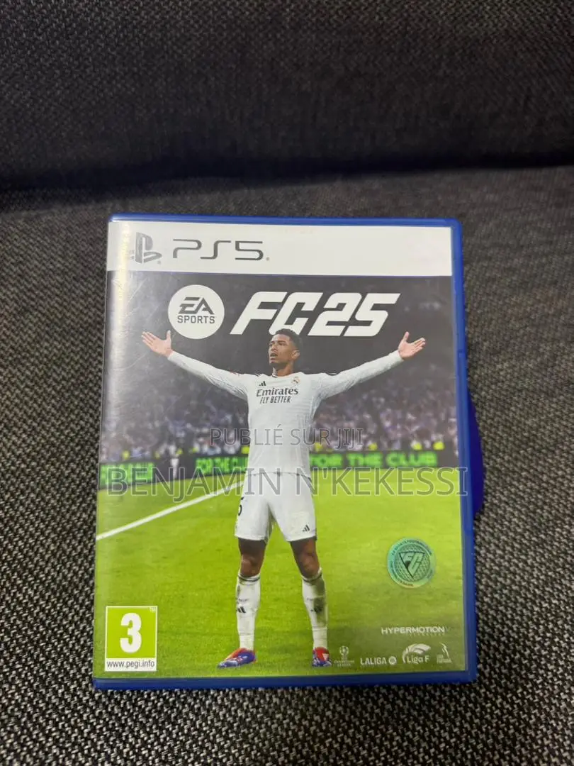 À Vendre : Ps5 Slim – Édition Spéciale Fortnite – Pack Complet
