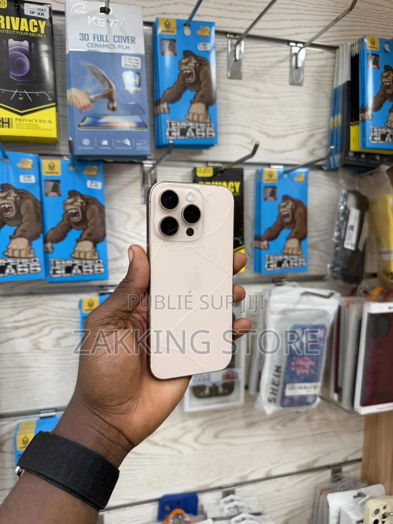 Apple iPhone 16 Pro 128 GB Doré