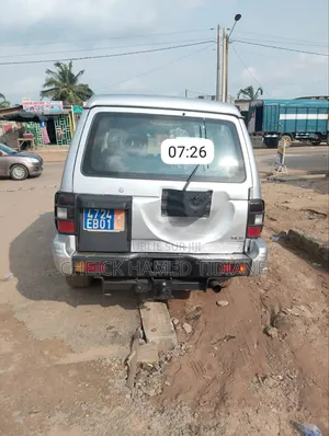 Mitsubishi Pajero 2003 Gris