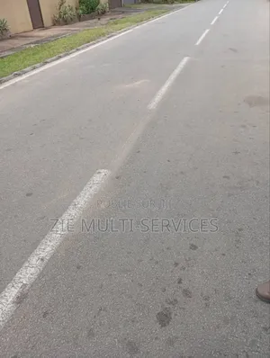 5chbre Villa dans Zié Multi-Service, Cocody à Vendre