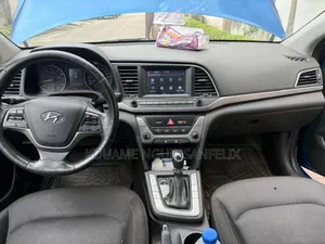 Hyundai Elantra 2018 Blue