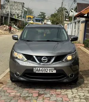 Nissan Qashqai 2018 Gris