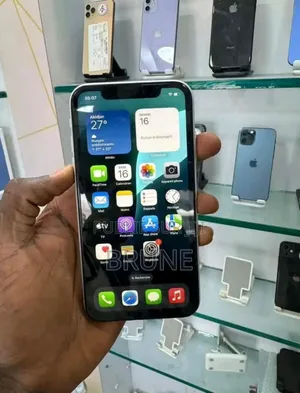 Photo - New Apple iPhone XR 128 GB