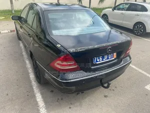 Mercedes-Benz C200 2002 Black