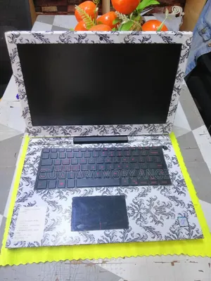 Photo - Dell Inspiron 14 7466 16GB Intel Core i7 HDD+SSD 750GB