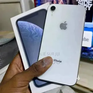Photo - New Apple iPhone XR 128 GB Blanc