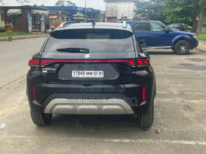 Suzuki Fronx 2025 Black