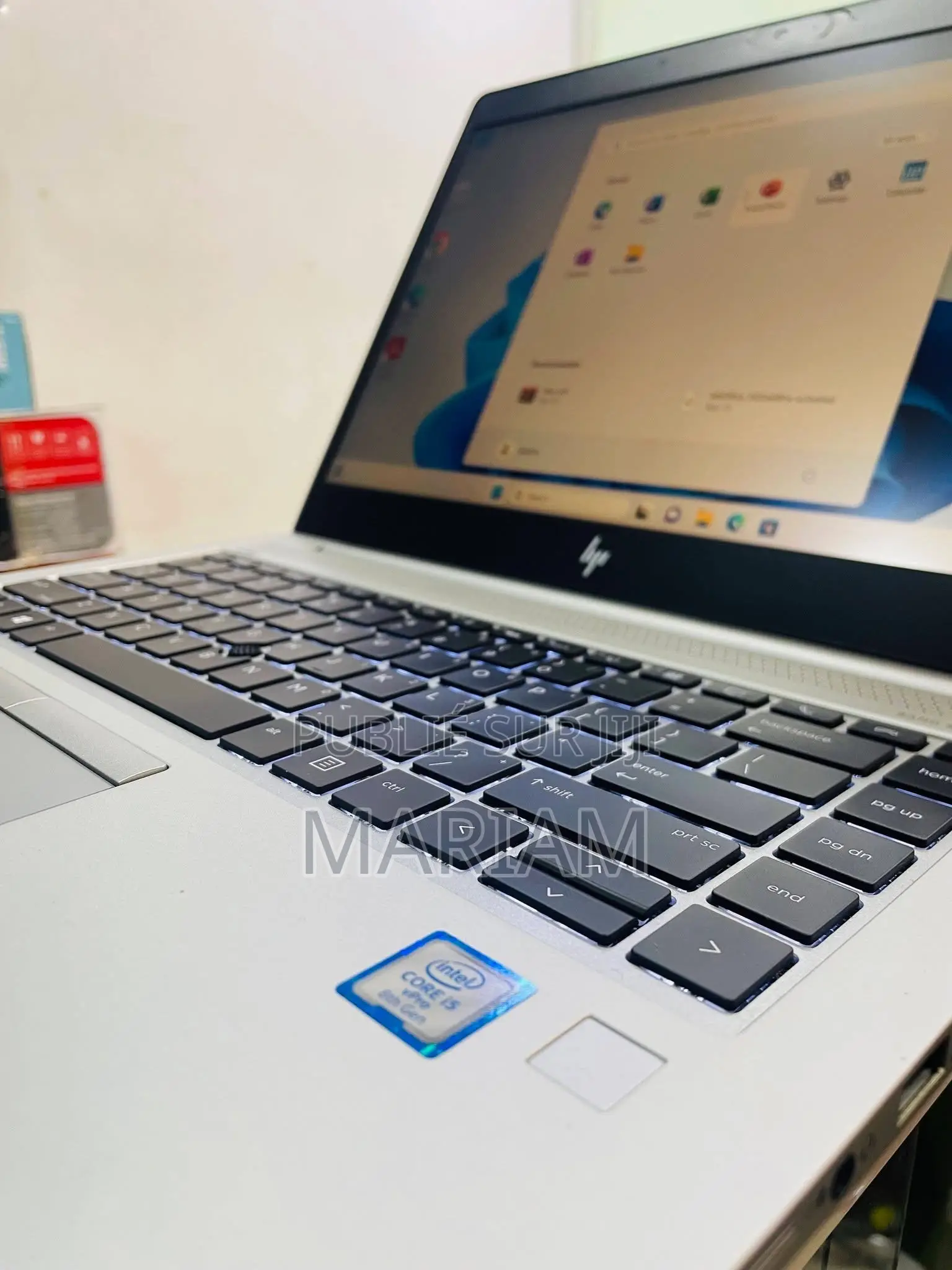 New Ordinateur Portable HP EliteBook 840 G5 8GB Intel Core I5 SSD 256GB