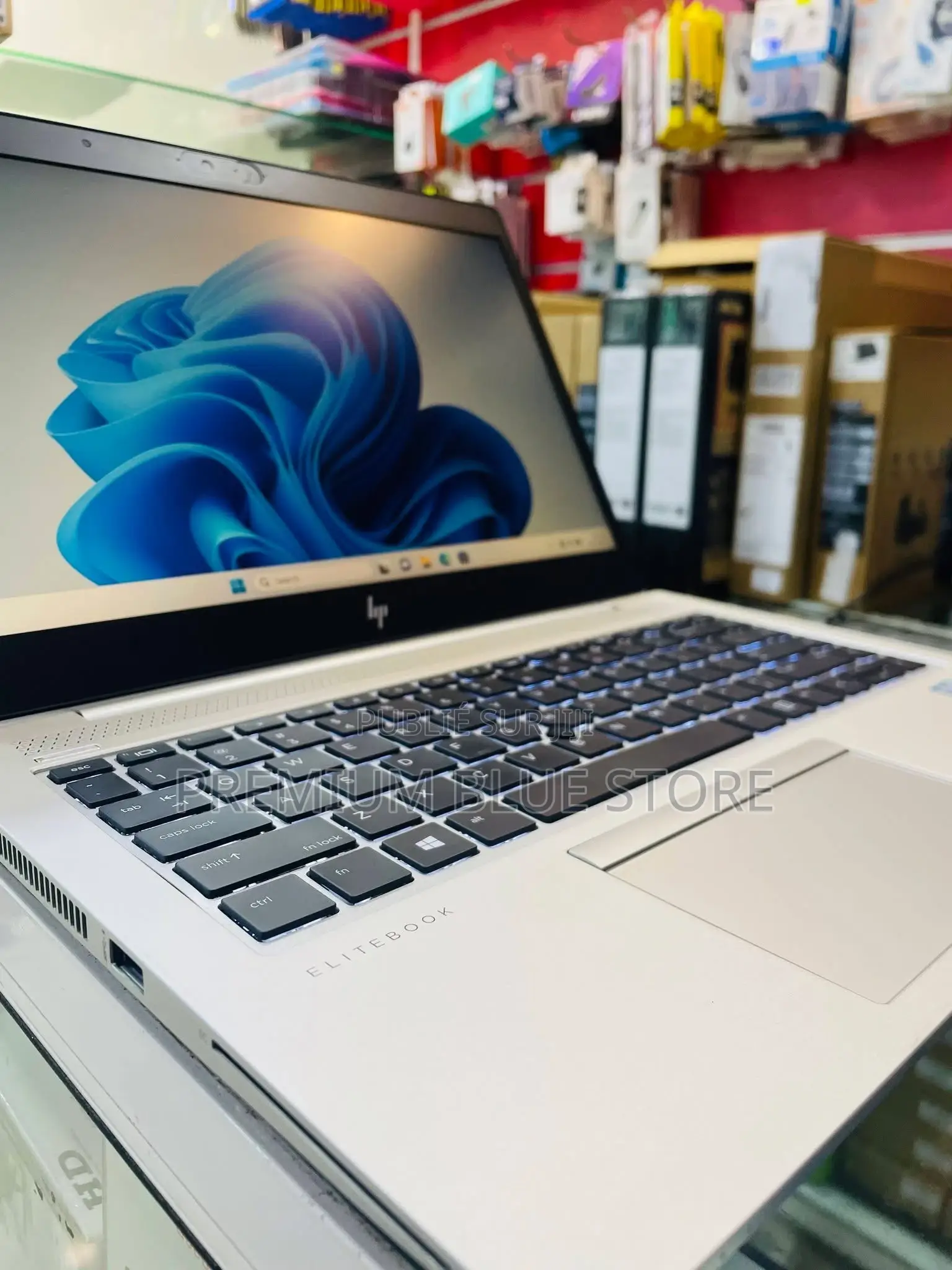 Neuf Ordinateur Portable HP EliteBook 840 G5 8GB Intel Core I5 SSD 256GB