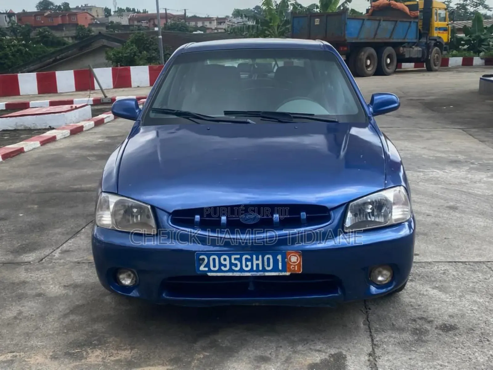Hyundai Elantra GT 2002 Blue