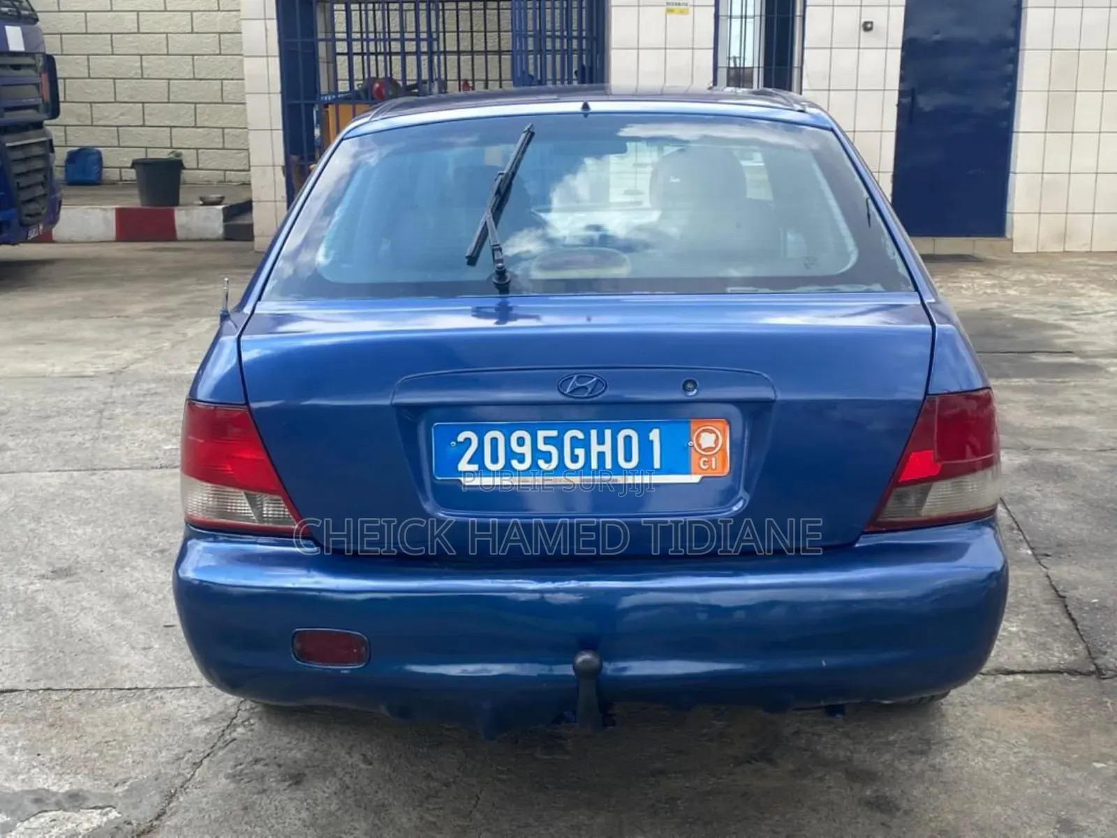 Hyundai Elantra GT 2002 Blue