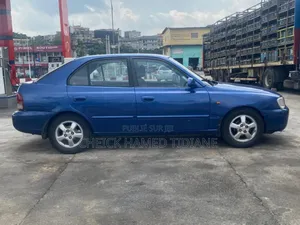 Hyundai Elantra GT 2002 Blue