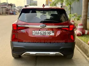 Kia Seltos S 2022 Bordeaux