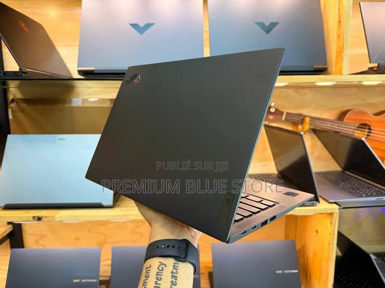 Neuf Lenovo ThinkPad X1 Carbon 8GB Intel Core I5 SSD 256GB
