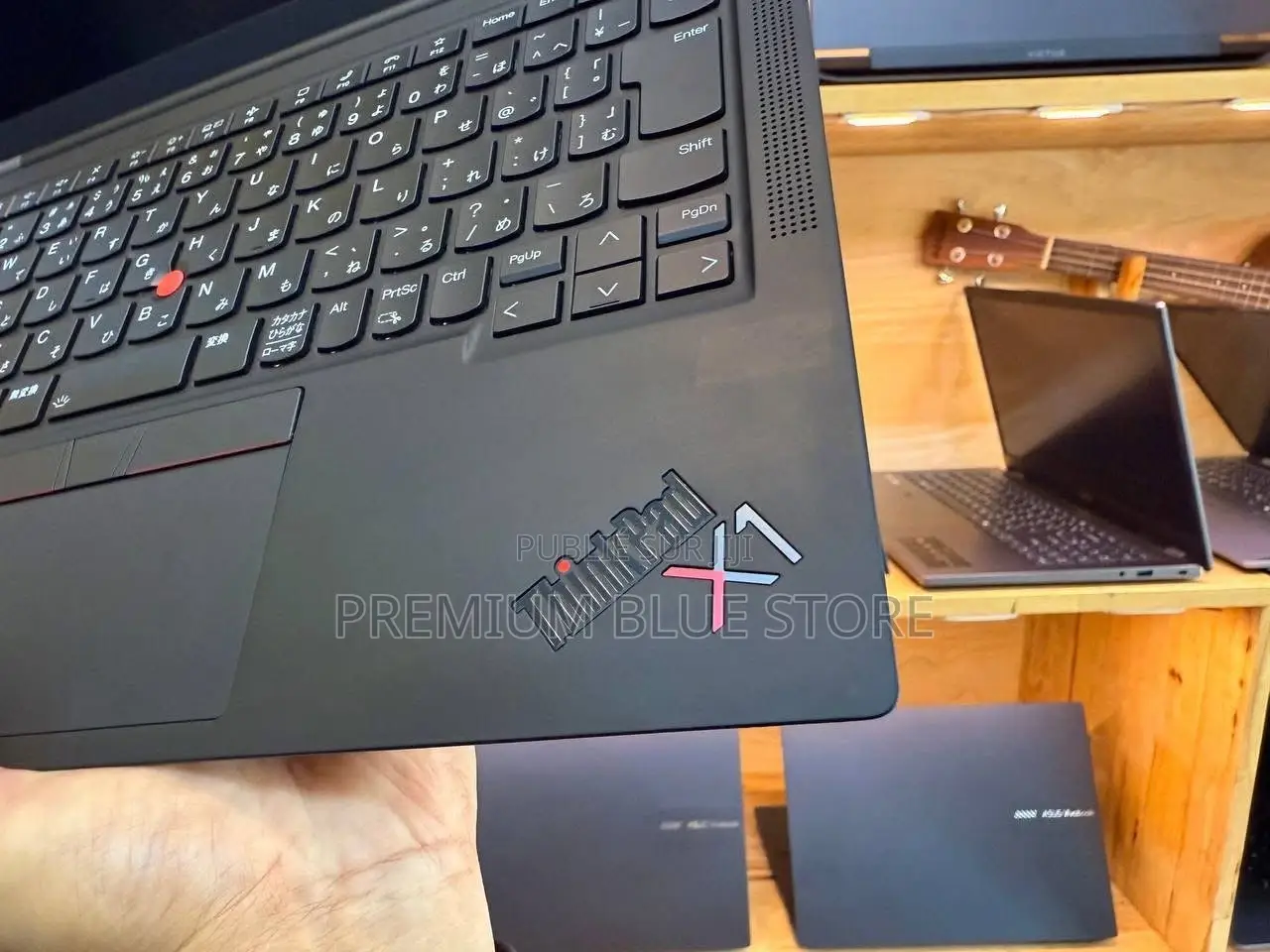 Neuf Lenovo ThinkPad X1 Carbon 8GB Intel Core I5 SSD 256GB
