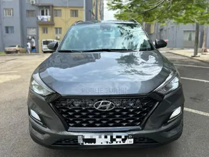 Photo - Hyundai Tucson 2020 Gris