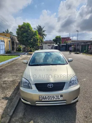 Photo - Toyota Corolla 2002 Beige