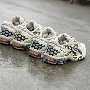 Photo - Asics Originals