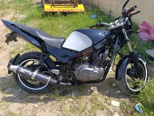 Suzuki GS 2004 Black