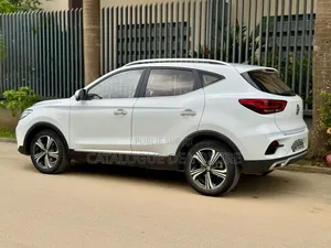 MG ZS 2024 Blanc