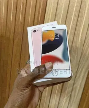 Neuf Apple iPhone 7 32 GB