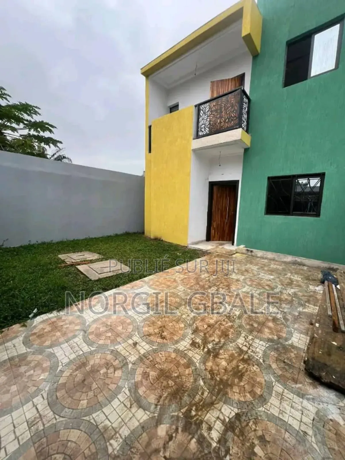 3chbre Duplex dans Avec Norco, Cocody à Louer