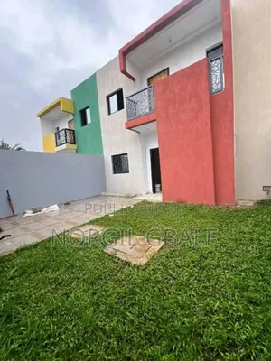 3chbre Duplex dans Avec Norco, Cocody à Louer