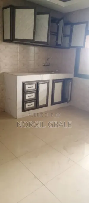 Photo - 3chbre Appartement dans Avec Norco, Cocody à Louer