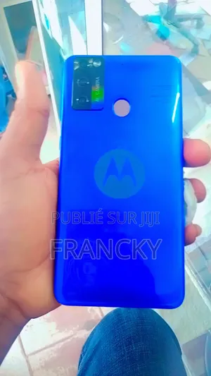 Photo - New Motorola PRO 8 GB Blue