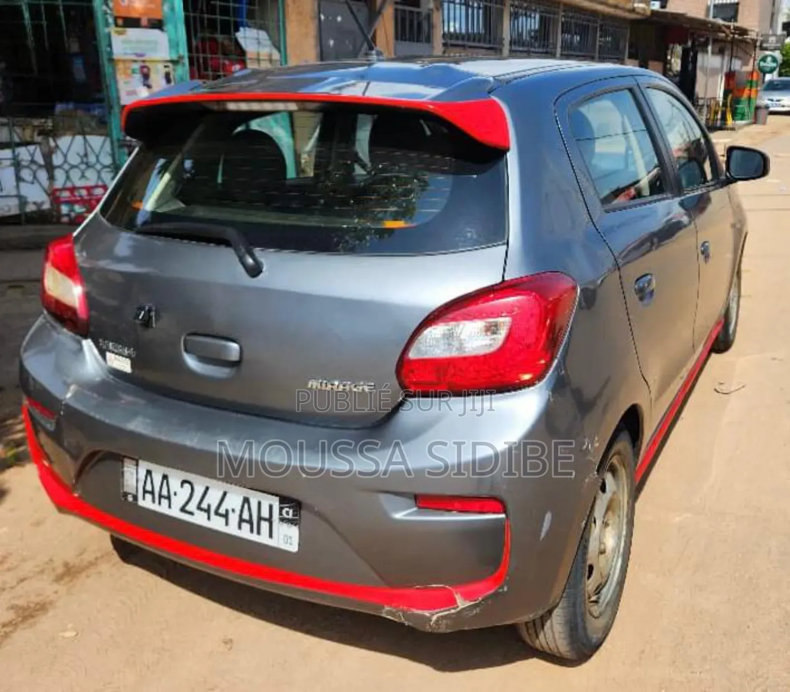 Mitsubishi Mirage DE 4dr Hatchback (1.2L 3cyl 5M) 2014 Gris