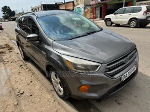 Ford Escape S FWD 2017 Gris