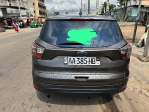 Ford Escape S FWD 2017 Gris