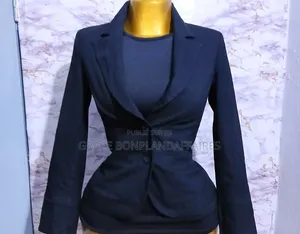 Robe Pailletée Élégante. Solde :Tout À 1500fcfa