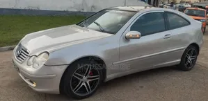 Mercedes-Benz C200 2004 Gris