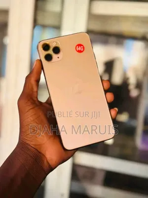 Photo - Apple iPhone 11 Pro Max 64 GB Doré