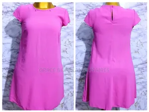 Haut Rouge Prestigieux. Solde :Tout À 1500fcfa