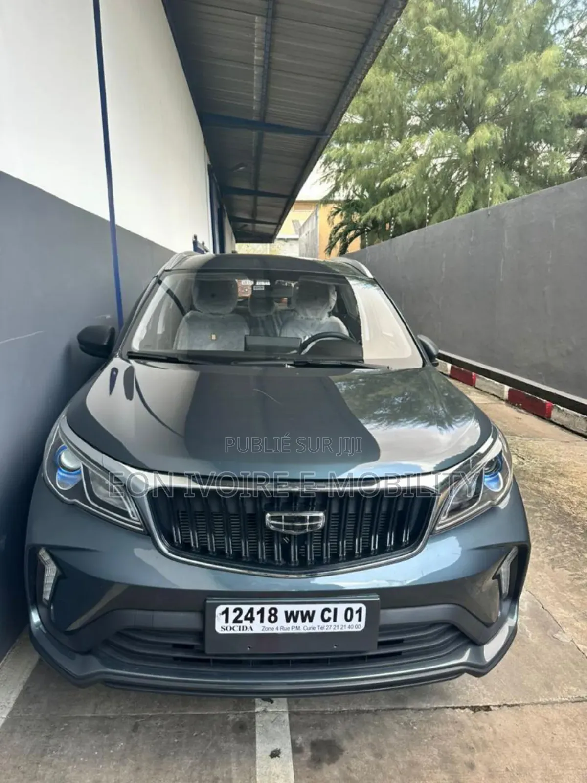 New Geely Coolray 2025 Gris