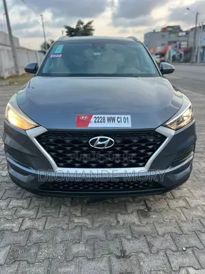 Photo - Hyundai Tucson SE 2022 Gris