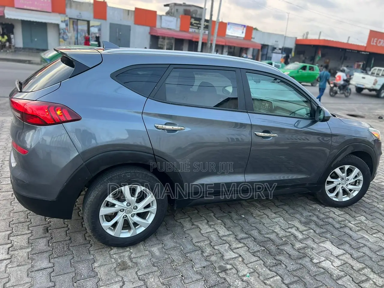 Hyundai Tucson SE 2022 Gris