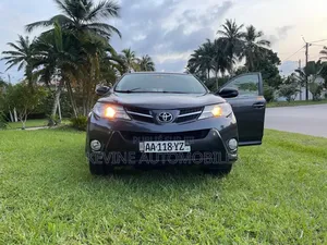 Photo - Toyota RAV4 Limited 4dr SUV (2.5L 4cyl 6A) 2015