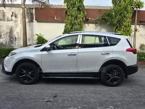 Toyota RAV4 2014 Blanc