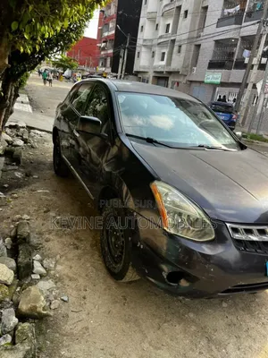 Nissan Rogue S 4dr SUV (2.5L 4cyl CVT) 2014 Black