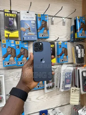 Photo - Apple iPhone 15 Pro Max 256 GB Black