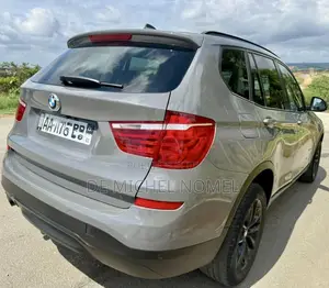 BMW X3 xDrive28i AWD 2017 Gris