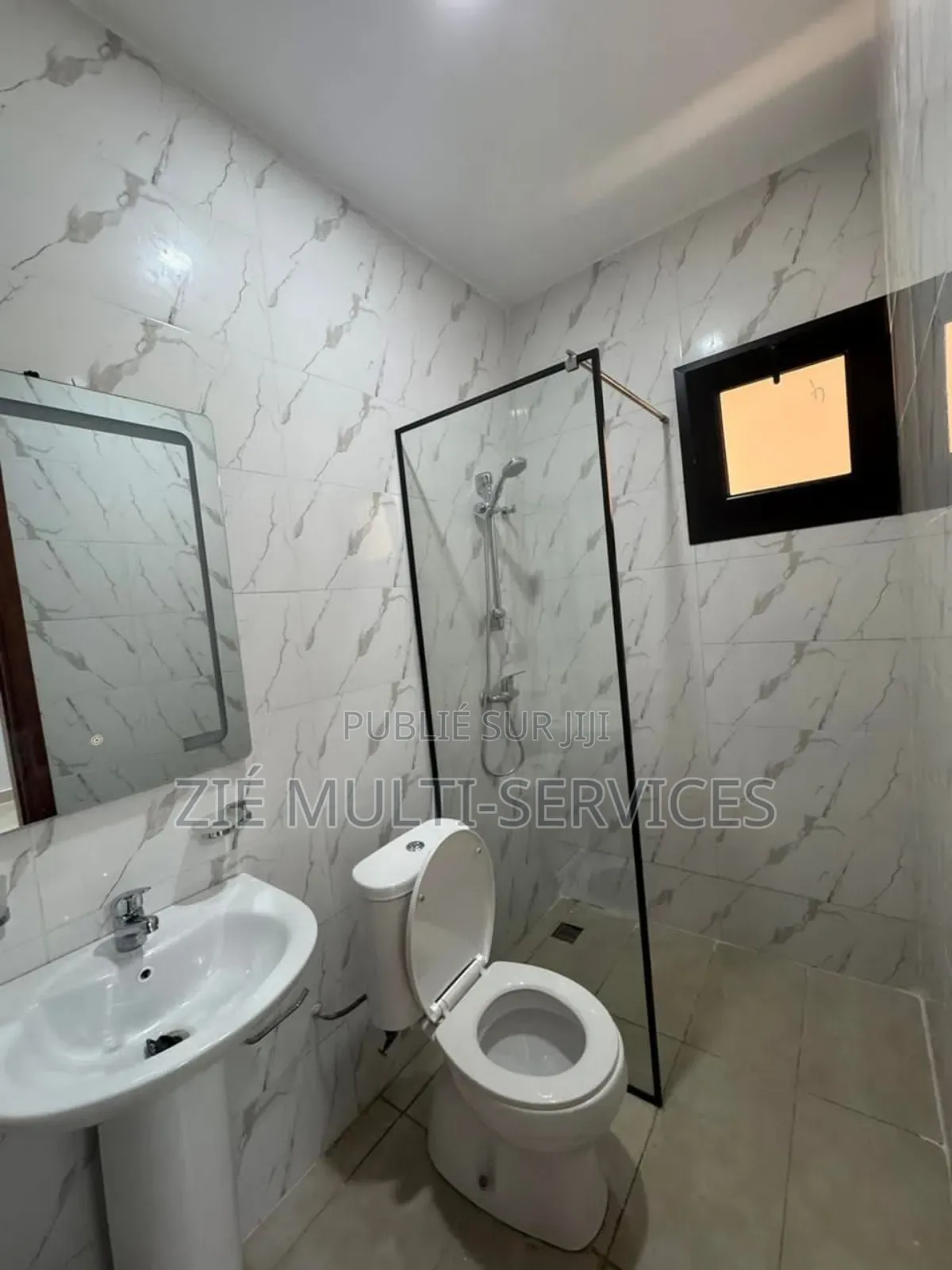 3chbre Appartement dans Zié Multi-Service, Cocody à Vendre