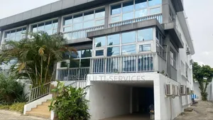 Photo - Furnished 14chbre Duplex dans Zié Multi-Service, Deux Plateaux à Vendre