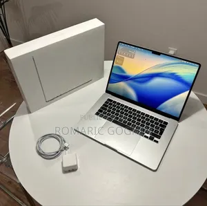 Photo - New Apple MacBook Air 2022 M2 16GB Apple M2 SSD 256GB