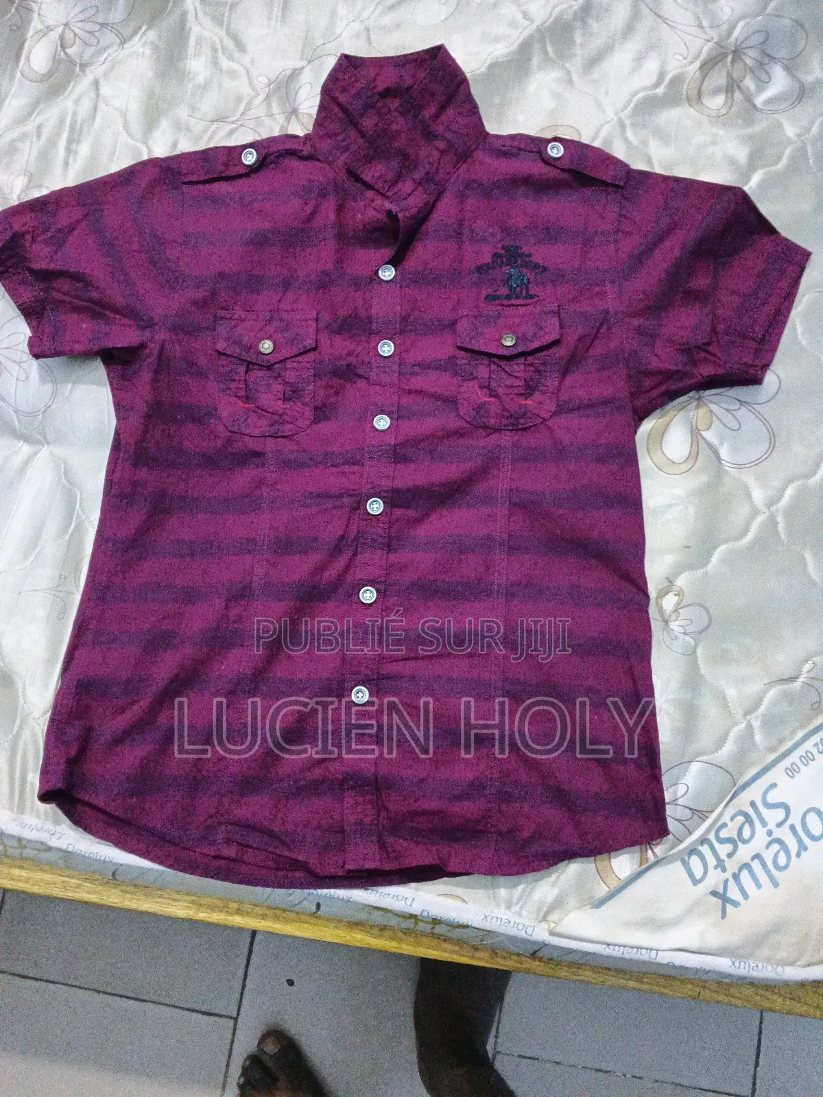 Vêtements Pour Les Fêtes : Peut Être