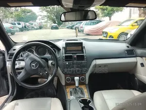 Mercedes-Benz C350 2009 Gris